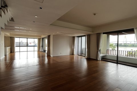 Condo in Sathon, Bangkok, Thailand, 3 bedrooms  № 201280 - photo 7