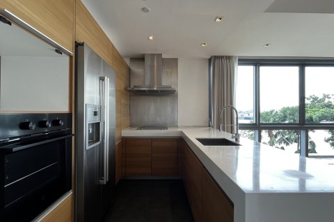 Condo in Sathon, Bangkok, Thailand, 3 bedrooms  № 201280 - photo 5