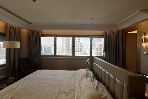 Condo in Watthana, Bangkok, Thailand, 4 bedrooms  № 201274 - photo 4