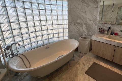 Condo in Watthana, Bangkok, Thailand, 4 bedrooms  № 201274 - photo 5