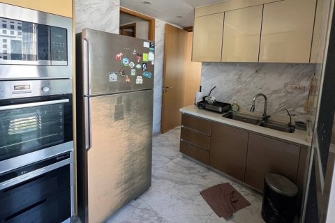 Condo in Watthana, Bangkok, Thailand, 4 bedrooms  № 201274 - photo 6