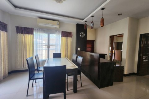 Casa de 3 dormitorios en Pattaya, Tailandia № 54431 - foto 9