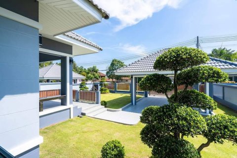 Casa de 3 dormitorios en Pattaya, Tailandia № 54429 - foto 2