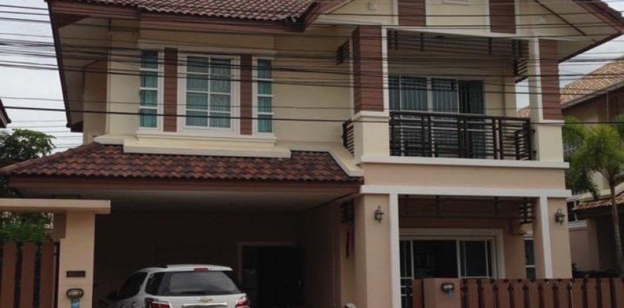 Casa de 3 dormitorios en Pattaya, Tailandia № 54432