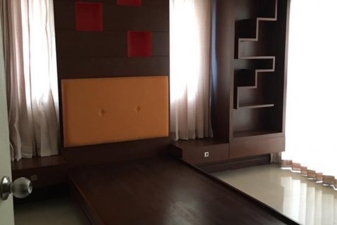 Casa de 3 dormitorios en Pattaya, Tailandia № 54432 - foto 8