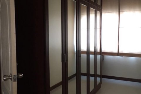 Casa de 3 dormitorios en Pattaya, Tailandia № 54432 - foto 5