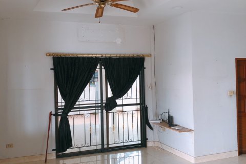 Casa de 2 dormitorios en Pattaya, Tailandia № 54430 - foto 18