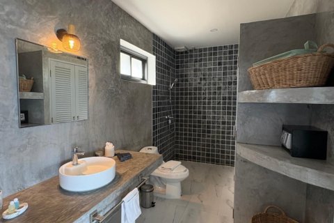 Apartamento de 2 dormitorios en Ko Samui, Tailandia № 164176 - foto 12