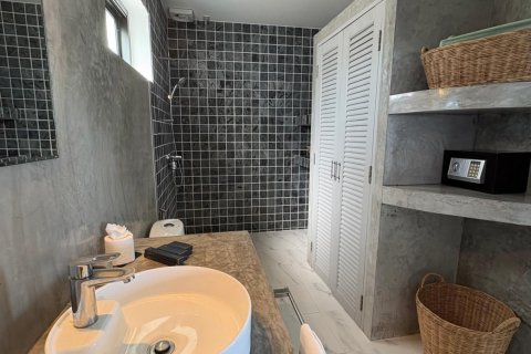 Apartamento de 2 dormitorios en Ko Samui, Tailandia № 164176 - foto 4