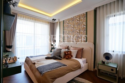 Casa de 5 dormitorios en Pattaya, Tailandia № 209297 - foto 17