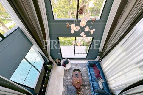 Casa de 4 dormitorios en Pattaya, Tailandia № 209300 - foto 4