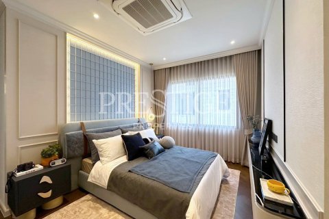 Casa de 4 dormitorios en Pattaya, Tailandia № 209300 - foto 16