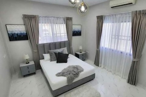 Casa de 3 dormitorios en Pattaya, Tailandia № 70359 - foto 12