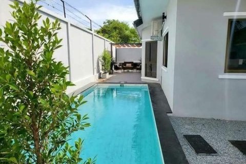 Casa de 3 dormitorios en Pattaya, Tailandia № 70359 - foto 3