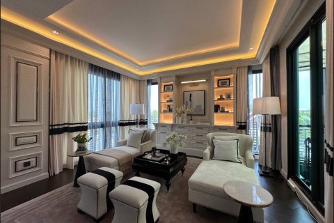 Casa de 4 dormitorios en Bangkok, Tailandia № 180454 - foto 18