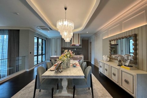 Casa de 4 dormitorios en Bangkok, Tailandia № 180454 - foto 9