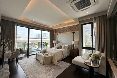 Casa de 4 dormitorios en Bangkok, Tailandia № 180454 - foto 25