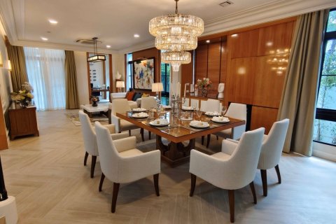 Casa de 5 dormitorios en Bangkok, Tailandia № 180451 - foto 7
