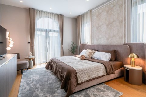 Casa de 5 dormitorios en Bangkok, Tailandia № 180452 - foto 20