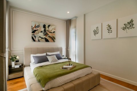 Casa de 5 dormitorios en Bangkok, Tailandia № 180452 - foto 28