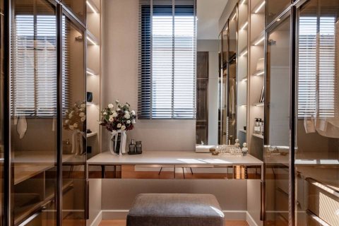 Casa de 5 dormitorios en Bangkok, Tailandia № 180452 - foto 19