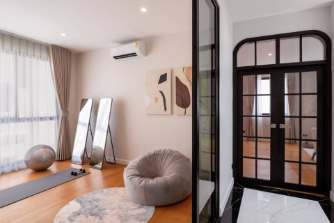 Casa de 5 dormitorios en Bangkok, Tailandia № 180452 - foto 12