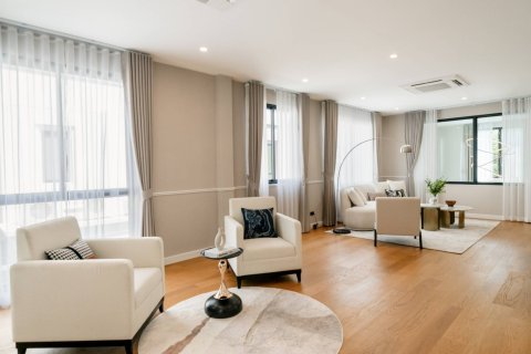 Casa de 5 dormitorios en Bangkok, Tailandia № 180452 - foto 5