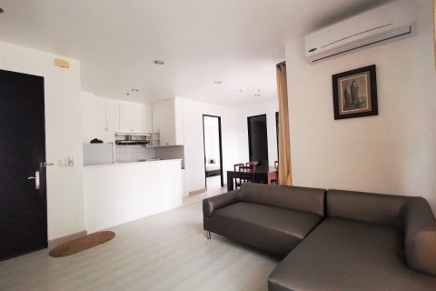Condo in Watthana, Bangkok, Thailand, 2 bedrooms  № 200544 - photo 6