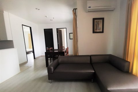 Condo in Watthana, Bangkok, Thailand, 2 bedrooms  № 200544 - photo 7
