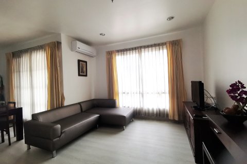 Condo in Watthana, Bangkok, Thailand, 2 bedrooms  № 200544 - photo 11