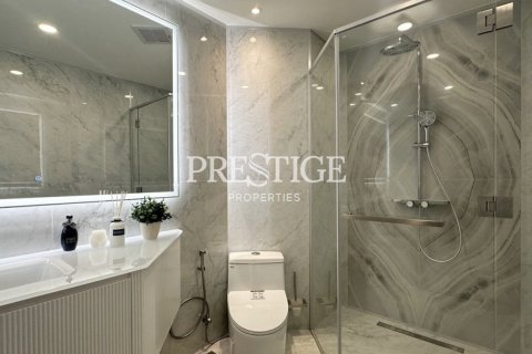 Condo in Pattaya, Thailand, 2 bedrooms № 198382 - photo 12