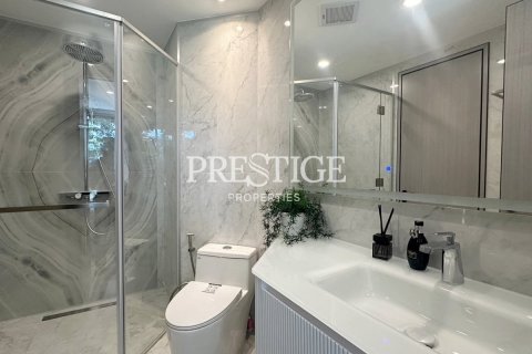 Condo in Pattaya, Thailand, 2 bedrooms № 198382 - photo 15