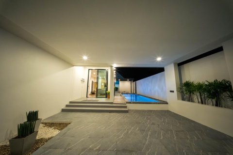 Chalet de 3 dormitorios en Ao Nang, Tailandia № 165332 - foto 10