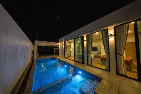 Chalet de 3 dormitorios en Ao Nang, Tailandia № 165332 - foto 12