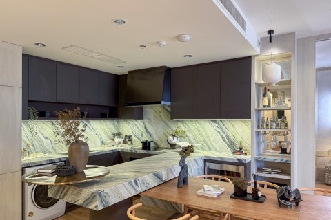 Condo in Bangkok, Thailand, 2 bedrooms  № 166655 - photo 23