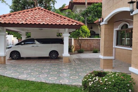 Casa de 3 dormitorios en Lat Krabang, Bangkok, Tailandia № 48151 - foto 21