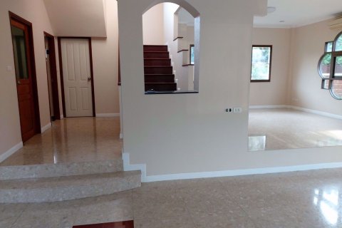 Casa de 3 dormitorios en Lat Krabang, Bangkok, Tailandia № 48151 - foto 7