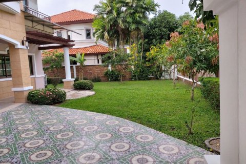 Casa de 3 dormitorios en Lat Krabang, Bangkok, Tailandia № 48151 - foto 20