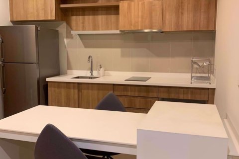 Condominio de 2 dormitorios en Ratchathewi, Bangkok, Tailandia № 48150 - foto 5