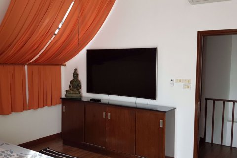 Duplex in Khlong Toei, Bangkok, Thailand 2 bedrooms № 48147 - photo 7