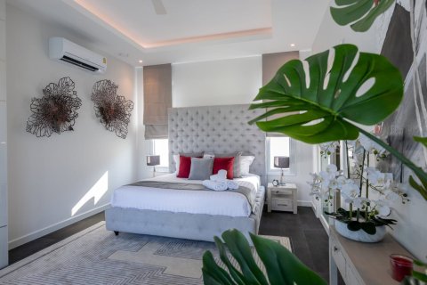 Chalet de 3 dormitorios en Hua Hin, Tailandia № 165853 - foto 13
