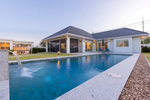 Chalet de 3 dormitorios en Hua Hin, Tailandia № 165853 - foto 28