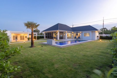 Chalet de 3 dormitorios en Hua Hin, Tailandia № 165853