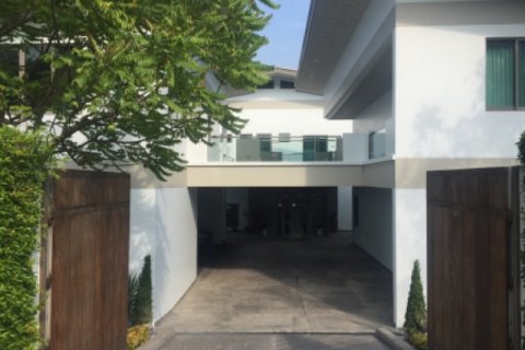 Chalet de 4 dormitorios en Hua Hin, Tailandia № 202781 - foto 3
