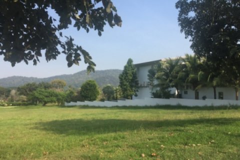Chalet de 4 dormitorios en Hua Hin, Tailandia № 202781 - foto 5