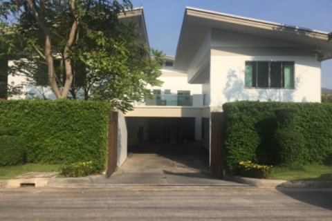 Chalet de 4 dormitorios en Hua Hin, Tailandia № 202781 - foto 4