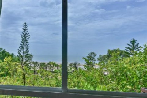 Chalet de 3 dormitorios en Hua Hin, Tailandia № 202779 - foto 2