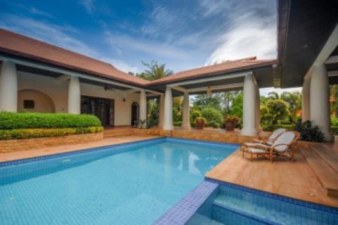 Chalet de 5 dormitorios en Hua Hin, Tailandia № 202784
