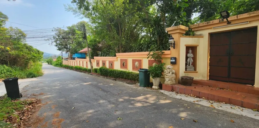 Maison à Pattaya, Thaïlande 6 chambres № 169646