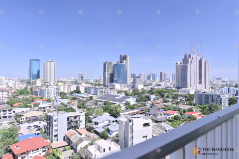 Condo in Bangkok, Thailand, 2 bedrooms  № 186512